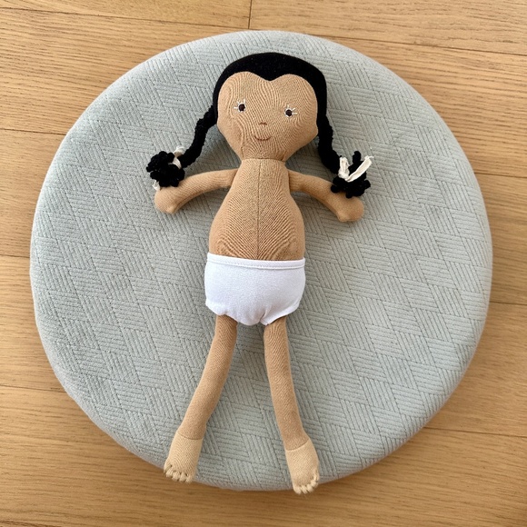 HAZEL VILLAGE Celia Doll + 3 Outfits - Picture 5 of 7